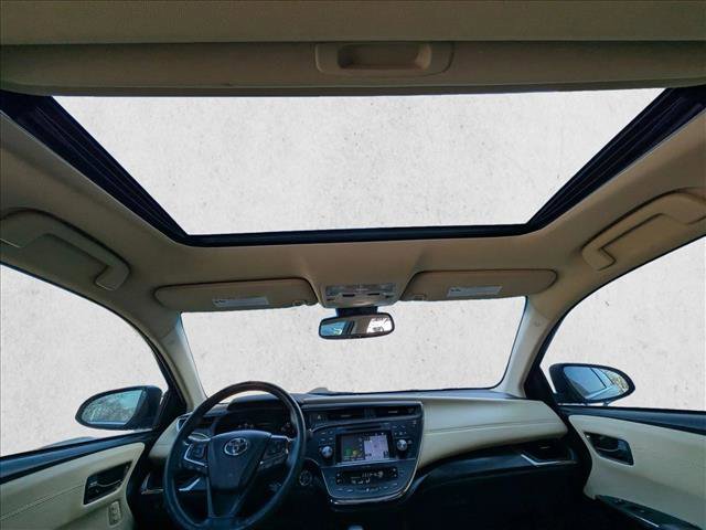 Used 2017 Toyota Avalon Touring image 19