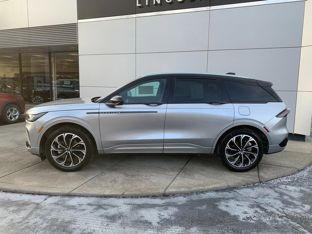 Certified 2024 Lincoln Nautilus Reserve AWD/4WD image 2
