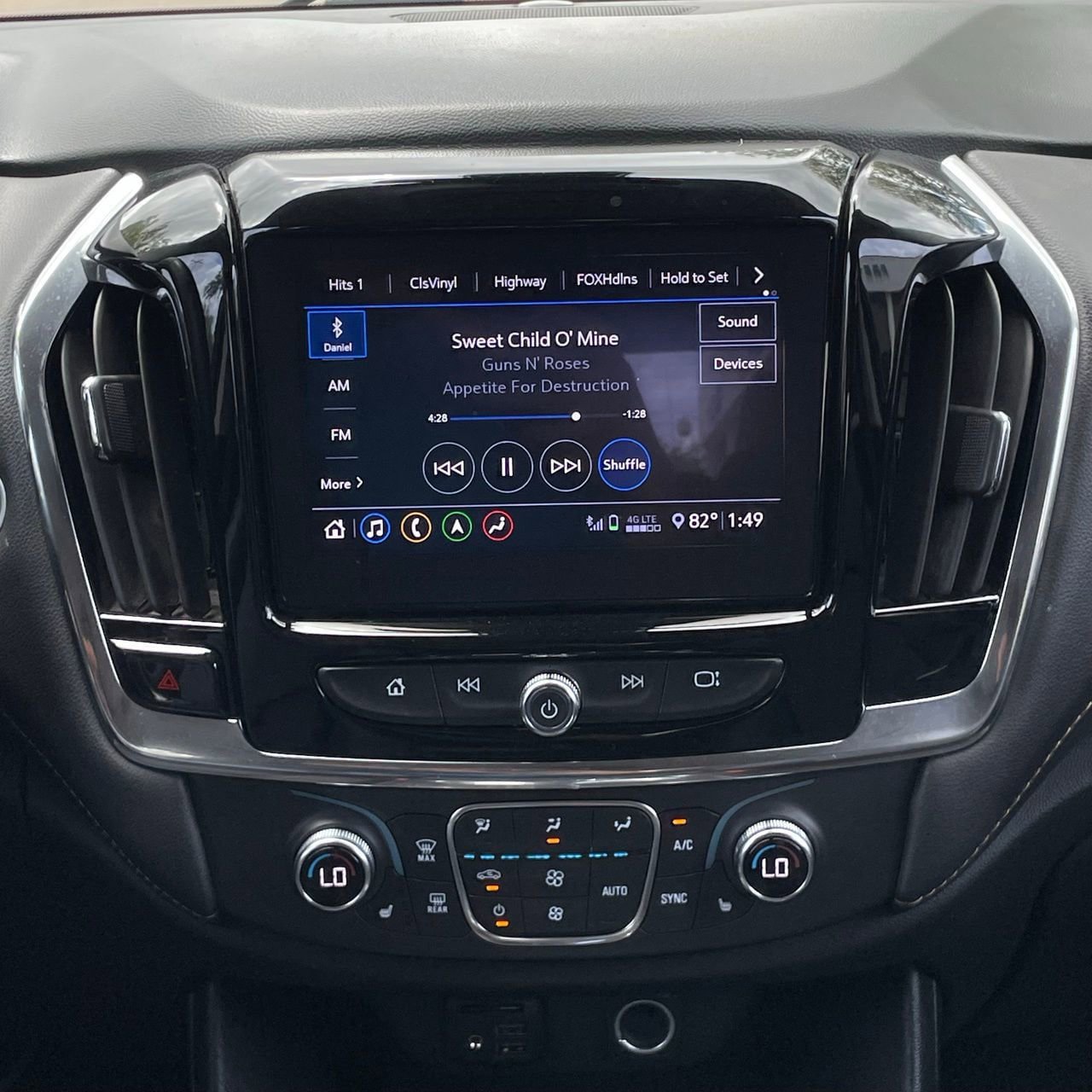 Used 2020 Chevrolet Traverse RS image 18
