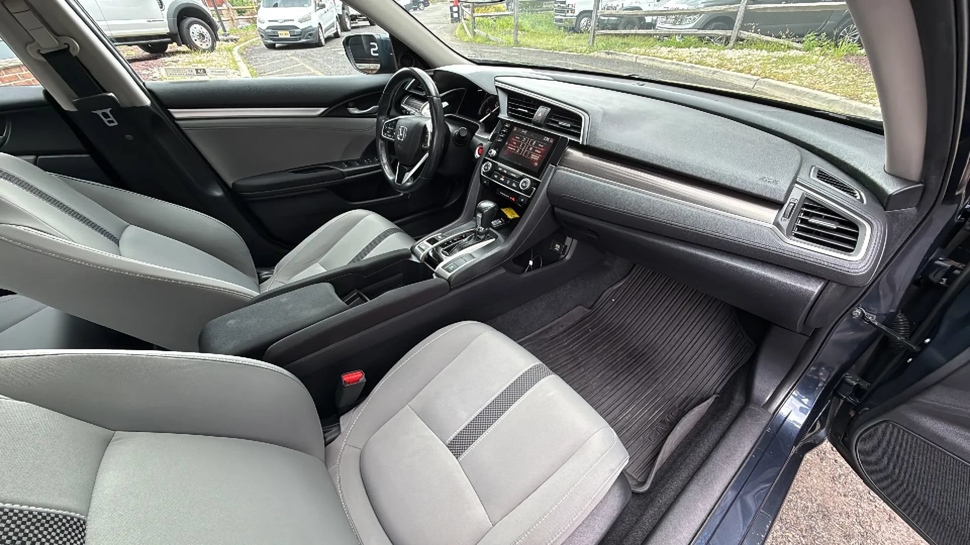 Used 2020 Honda Civic EX image 28