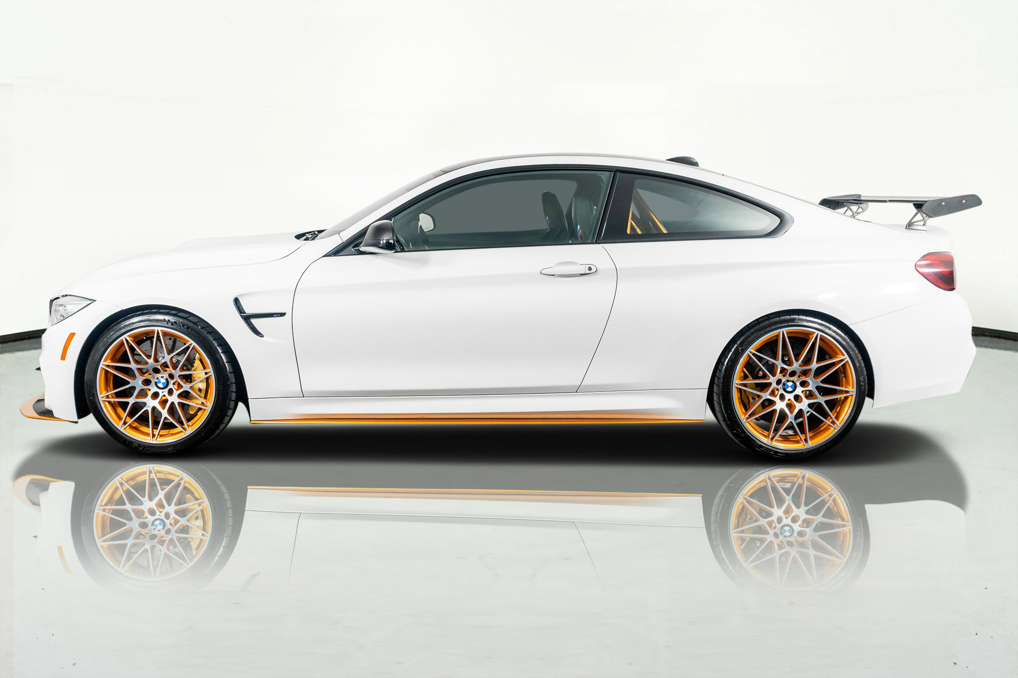 Used 2016 BMW M4 GTS image 16