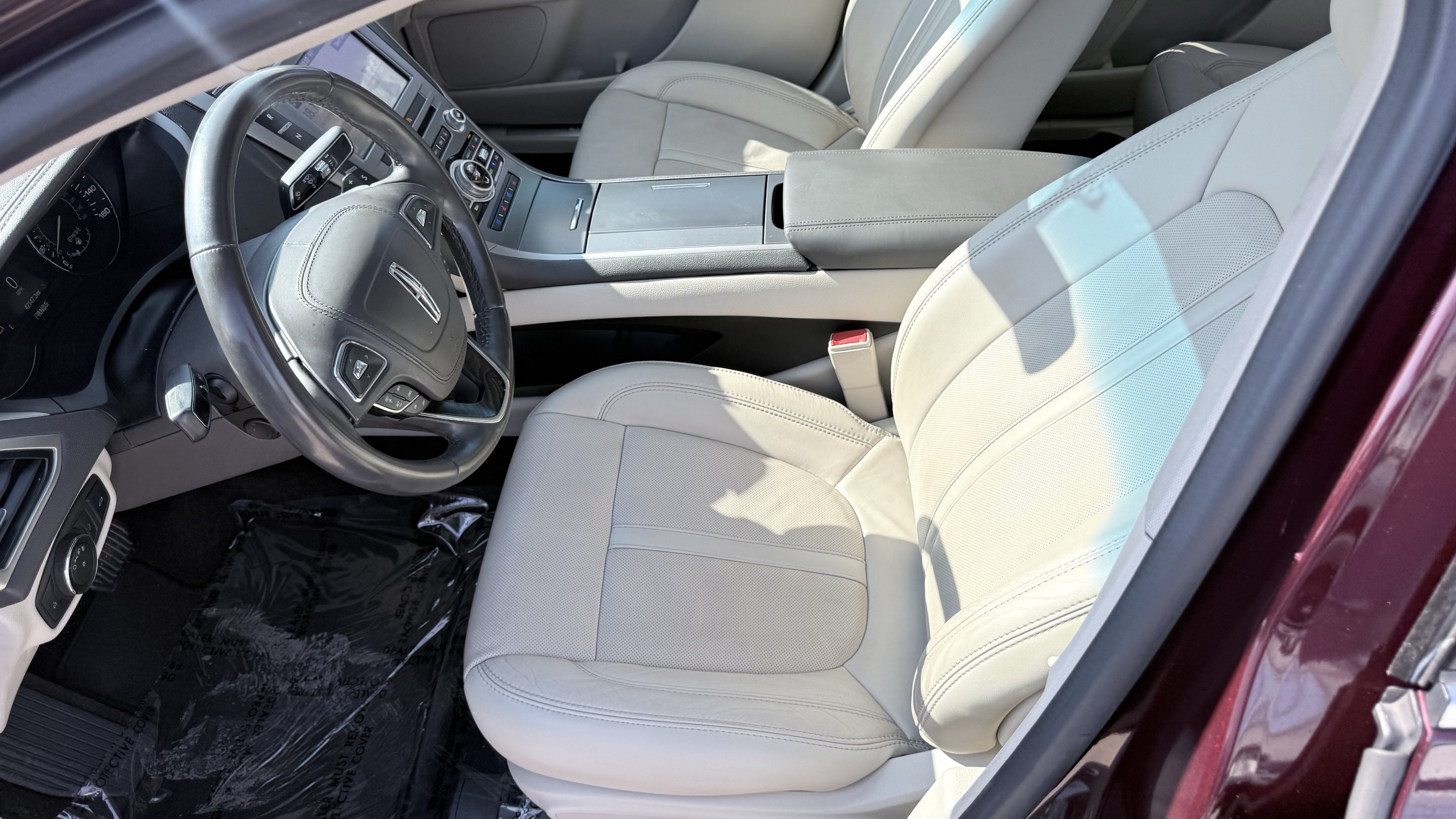 Used 2017 Lincoln MKZ Reserve FWD image 18