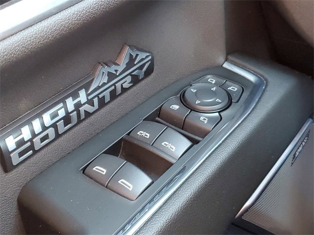 Used 2025 Chevrolet Silverado 1500 High Country image 23
