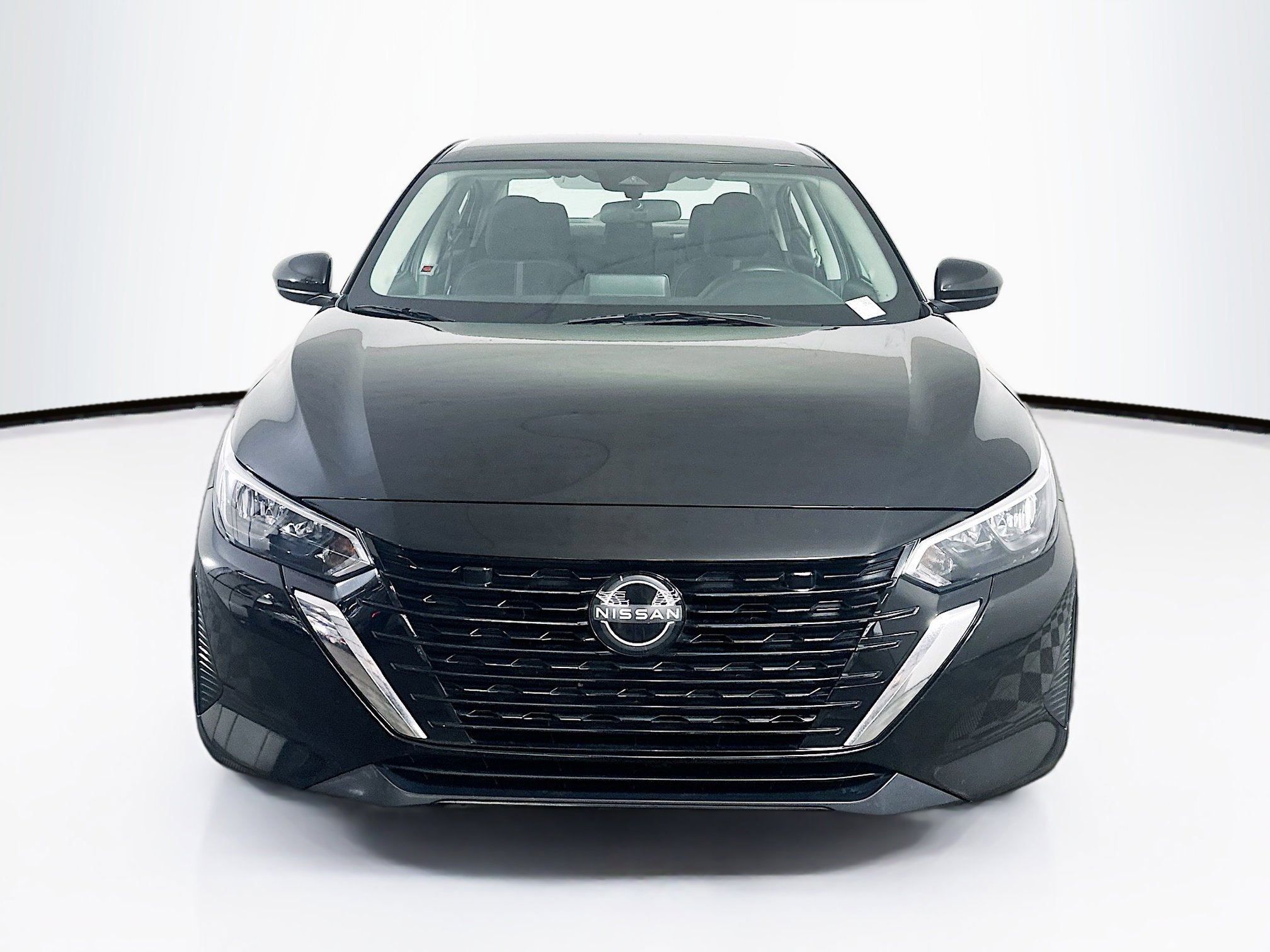 Used 2024 Nissan Sentra SV image 2