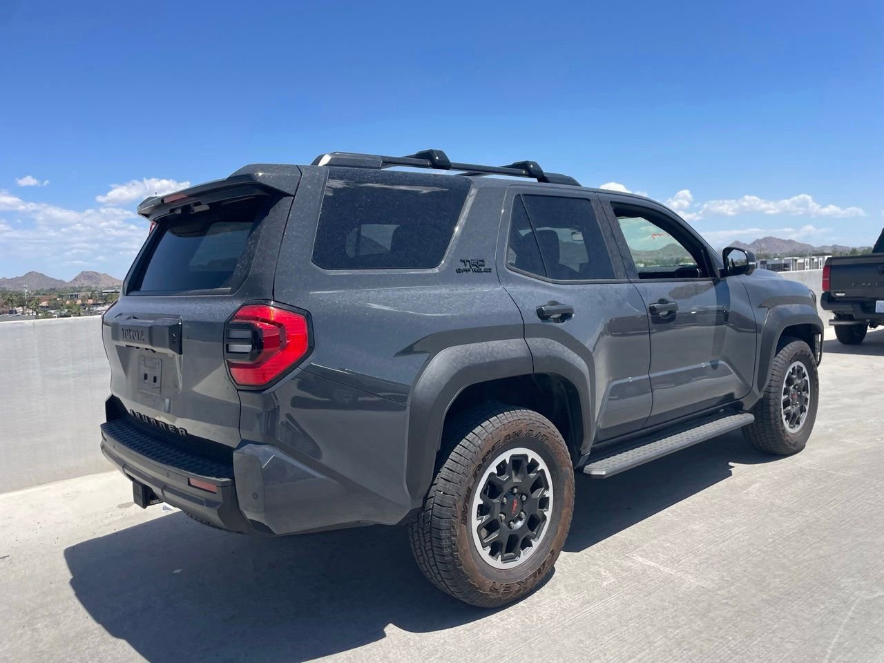 Used 2025 Toyota 4Runner TRD Off-Road Premium AWD/4WD image 2