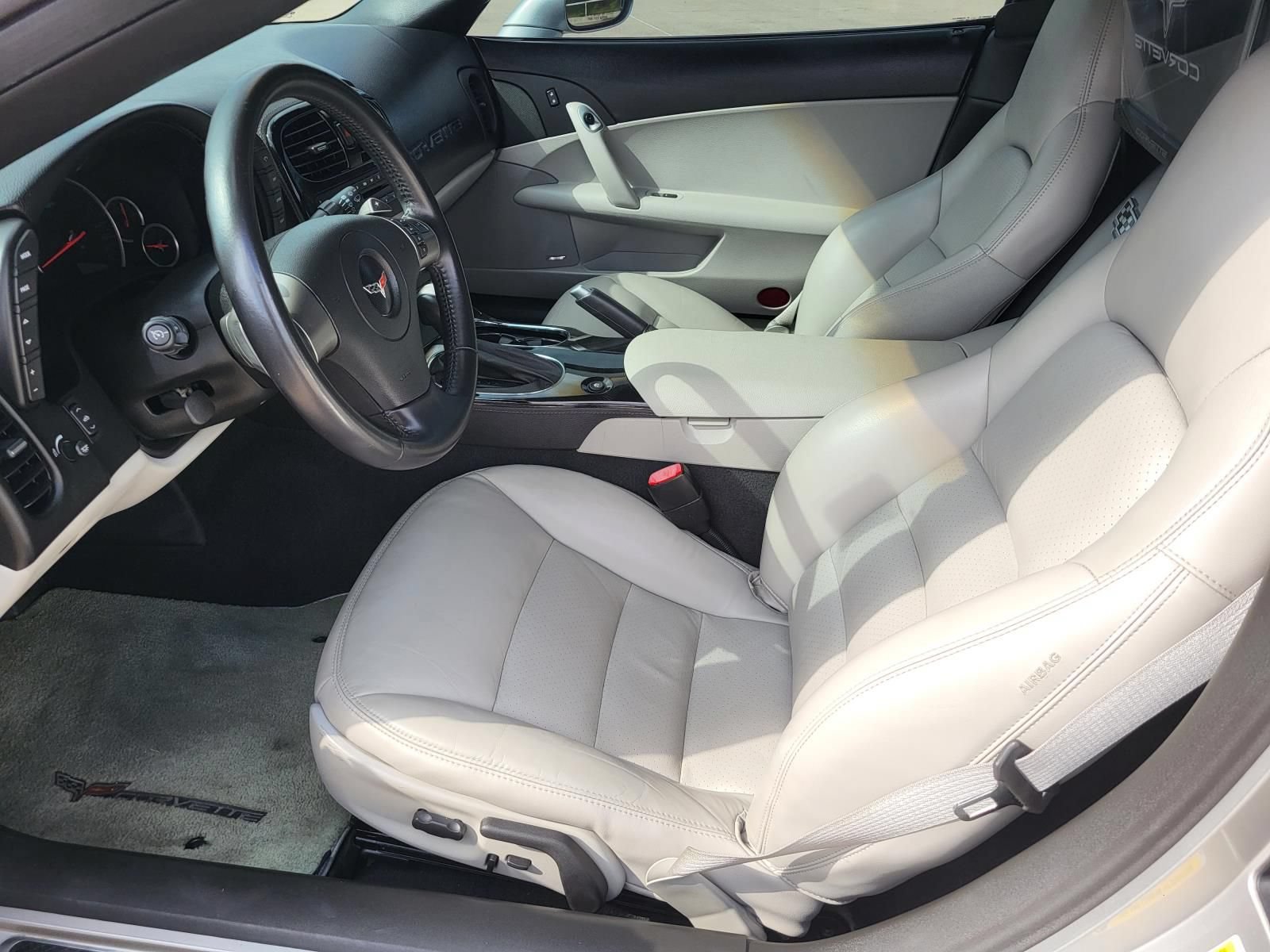 Used 2008 Chevrolet Corvette Convertible w/ Preferred Equipment Group RWD image 19
