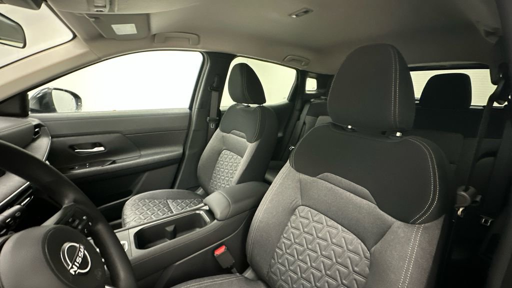 New 2026 Nissan Kicks SV w/ Cold Weather Package image 9