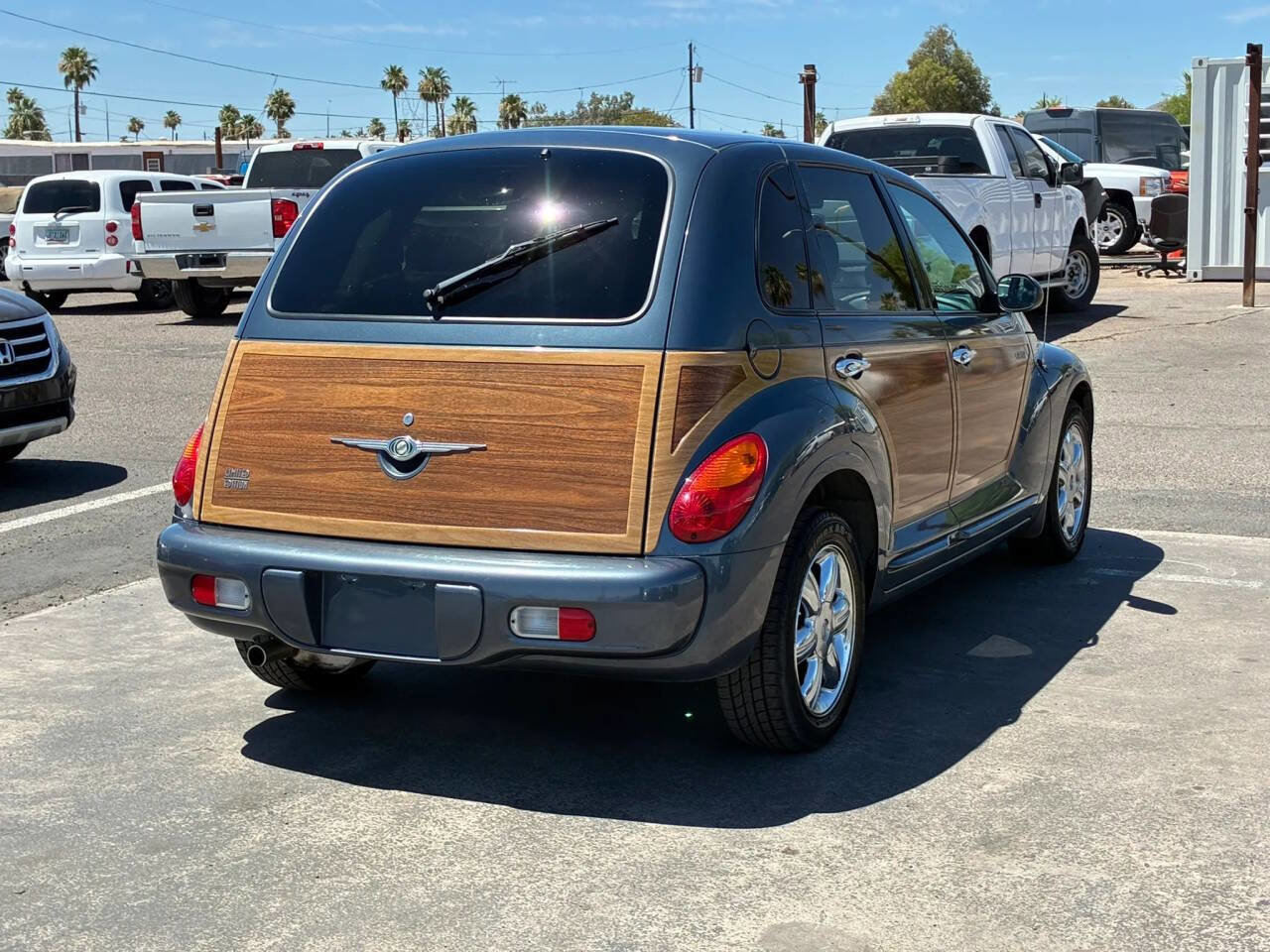 Used 2003 Chrysler PT Cruiser Limited FWD image 8