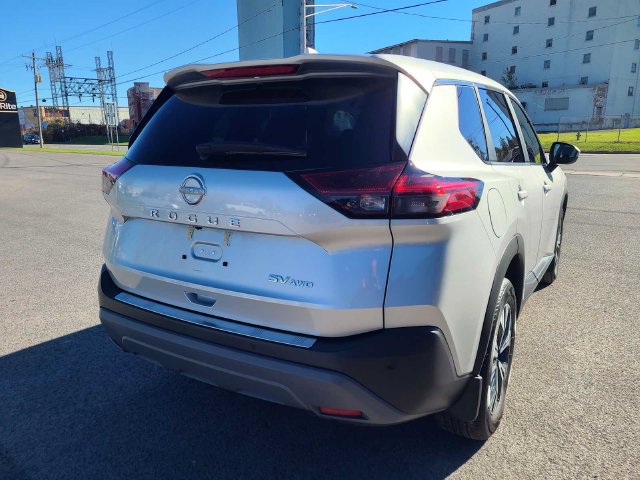 Used 2023 Nissan Rogue SV AWD/4WD image 8
