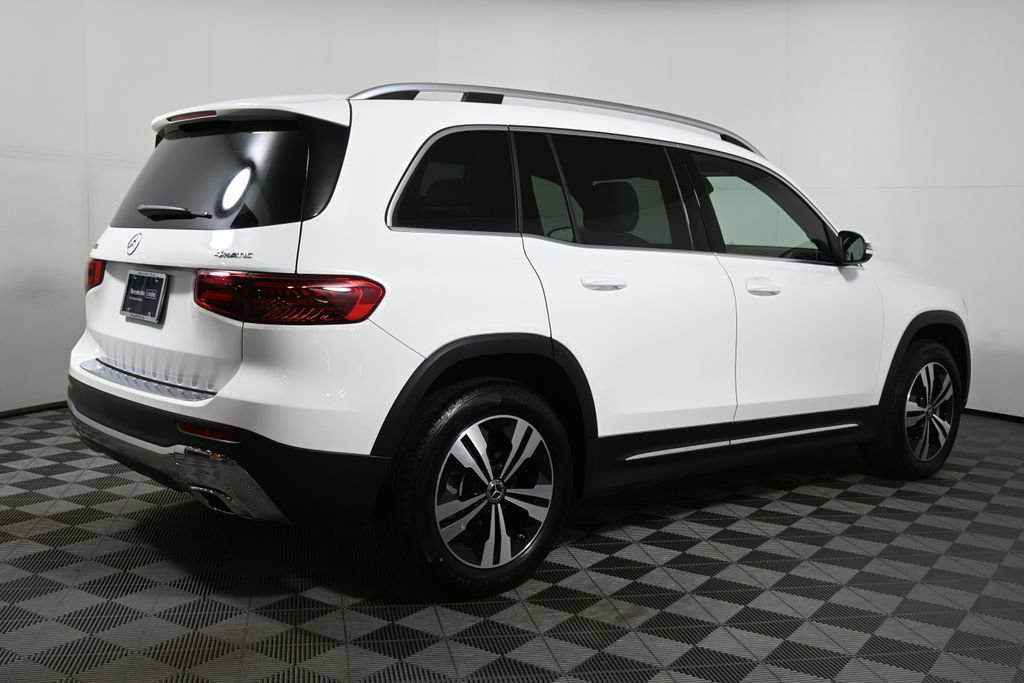 Used 2025 Mercedes-Benz GLB 250 4MATIC image 7