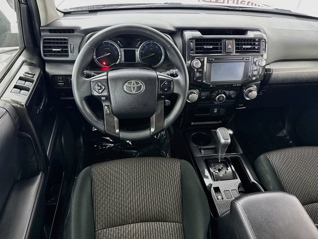 Certified 2019 Toyota 4Runner TRD Off-Road AWD/4WD image 4