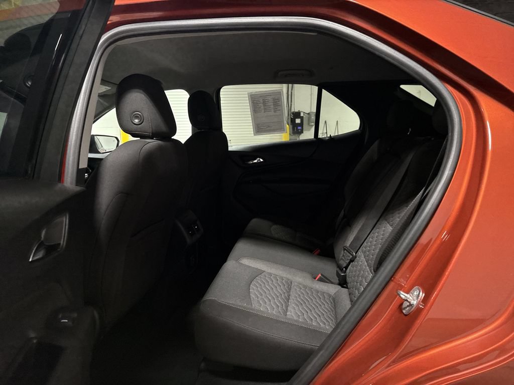 Used 2020 Chevrolet Equinox LT w/ Driver Convenience Package FWD image 22