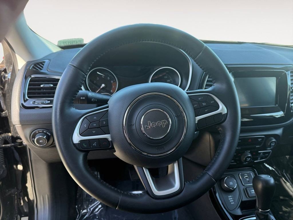 Used 2018 Jeep Compass Latitude w/ Popular Equipment Group image 19