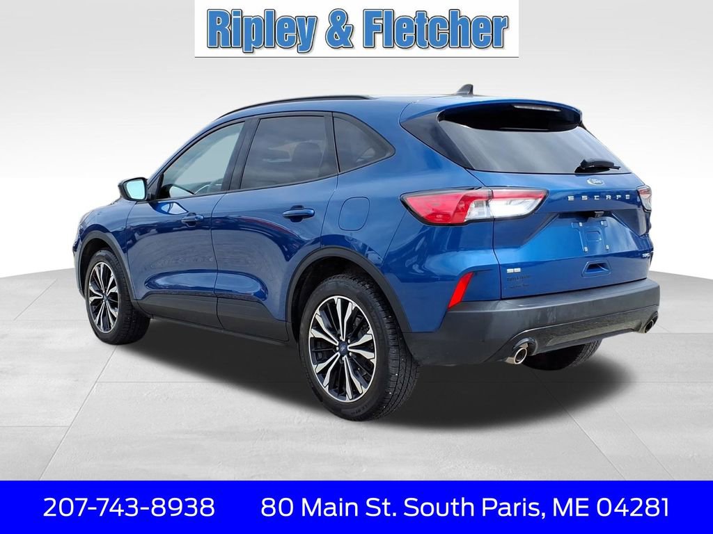 Used 2022 Ford Escape SE w/ SE Sport Appearance Package image 7