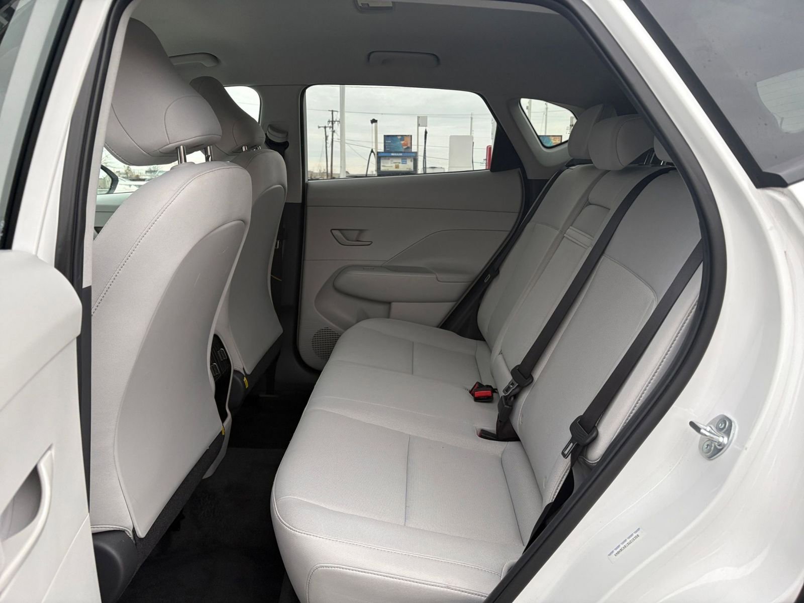 Used 2025 Hyundai Kona SEL image 25