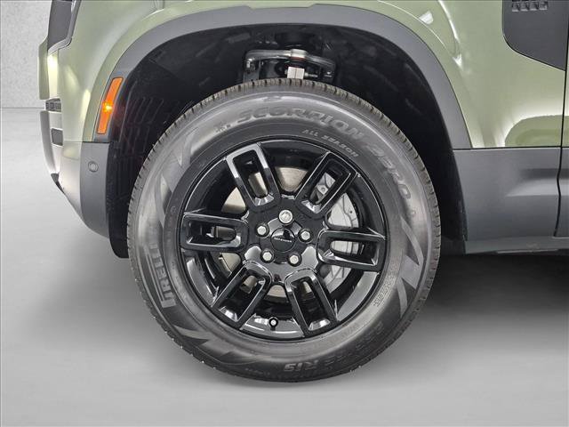 New 2026 Land Rover Defender 110 S AWD/4WD image 10
