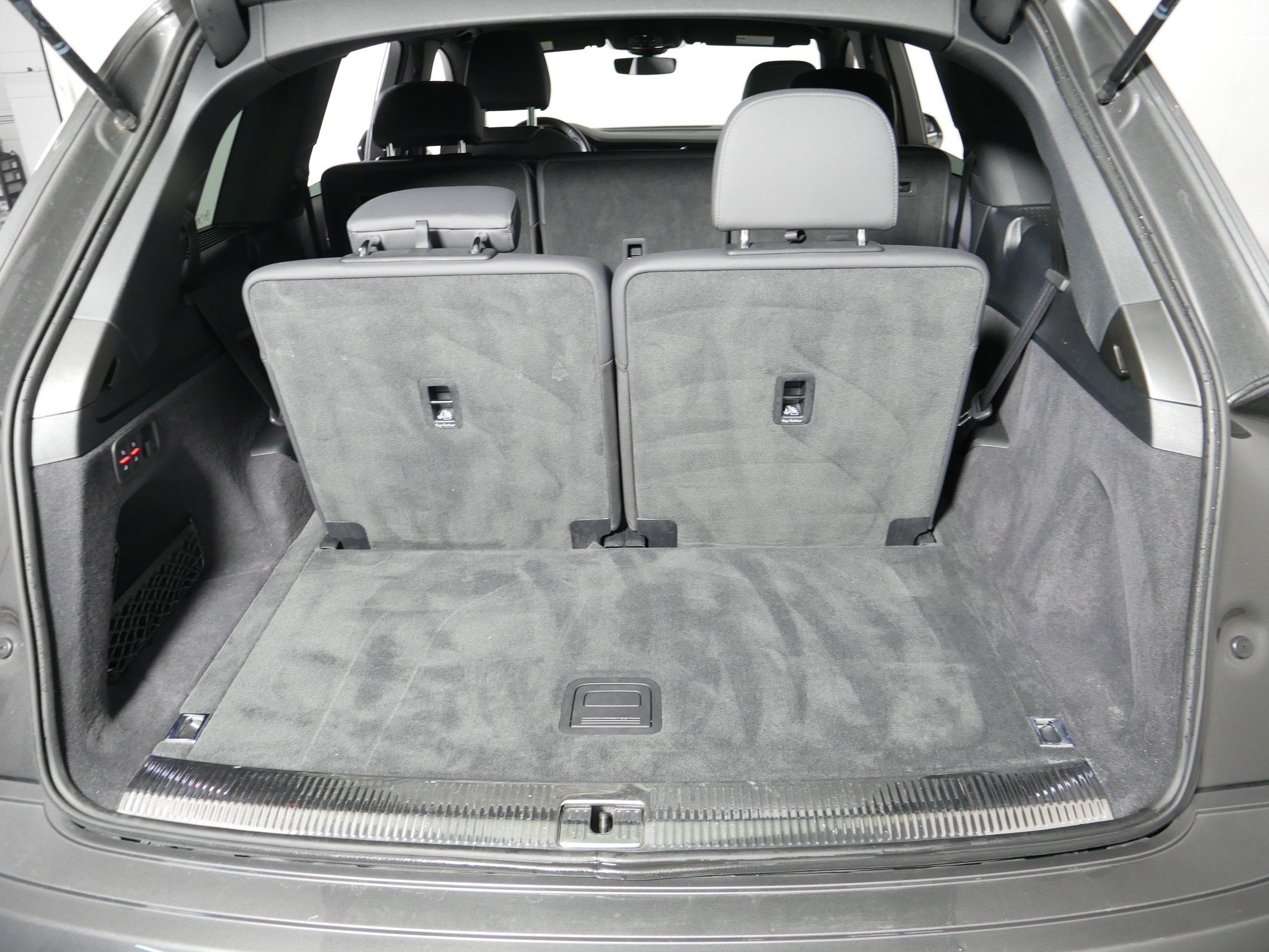 Used 2025 Audi Q7 3.0T Premium Plus AWD/4WD image 18