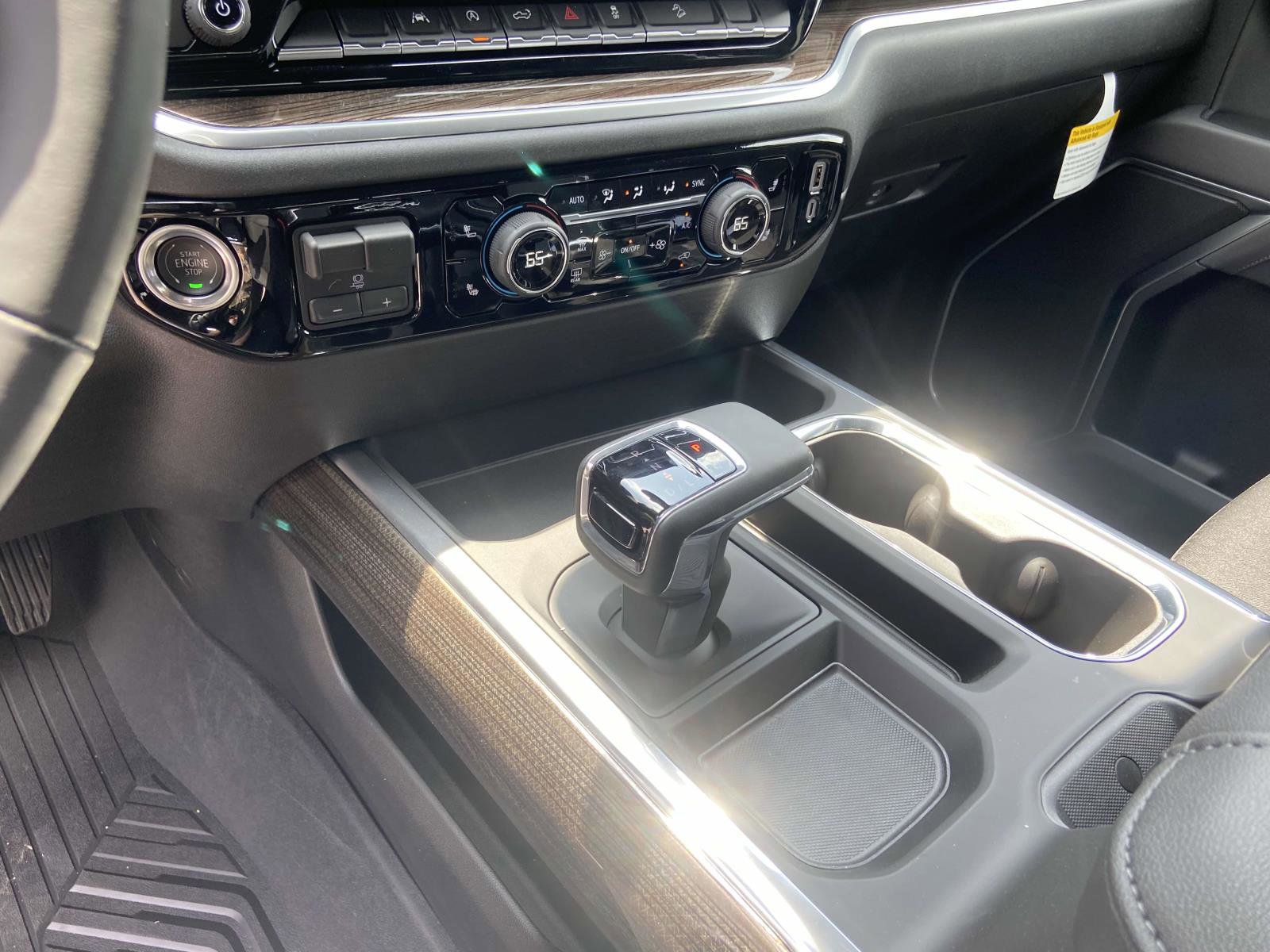 New 2025 Chevrolet Silverado 1500 LT image 17