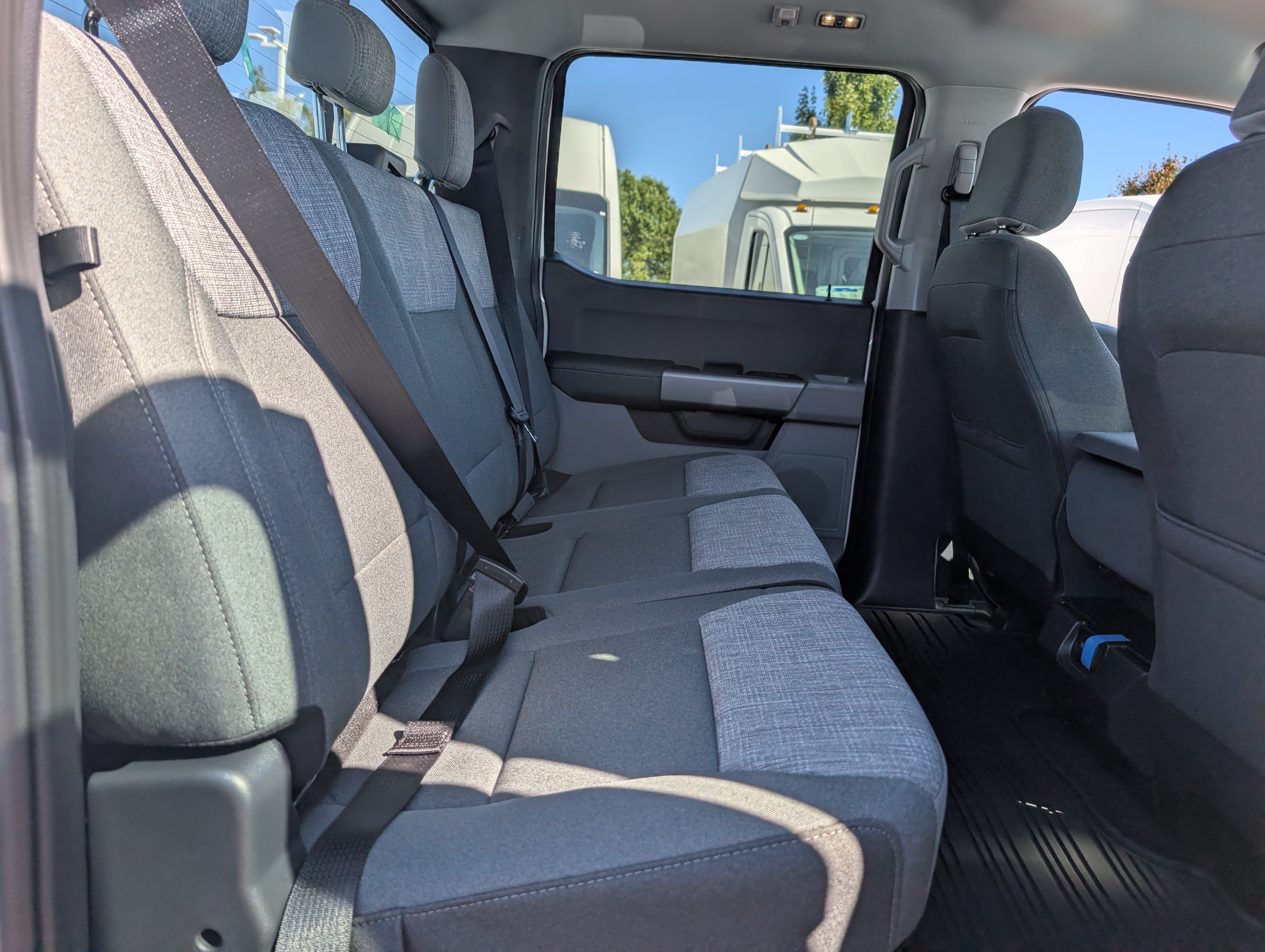 New 2027 Ford F250 XLT w/ Tremor Off-Road Package AWD/4WD image 9