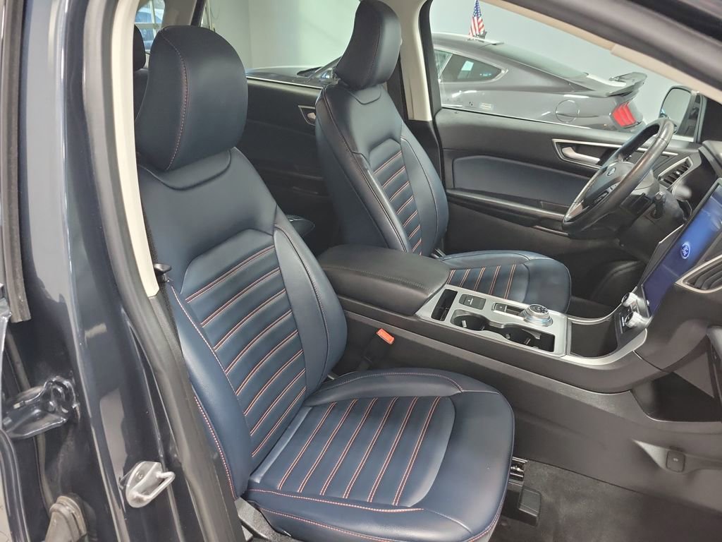 Used 2022 Ford Edge SEL w/ Sport Appearance Package image 27