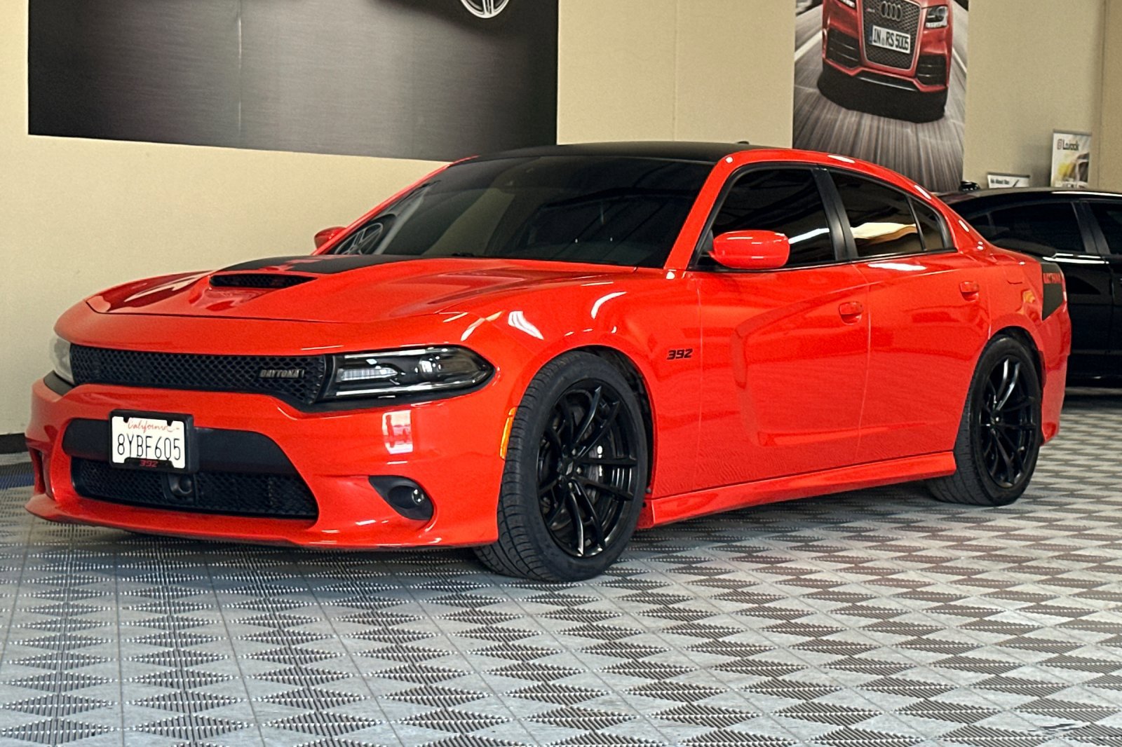Used 2017 Dodge Charger R/T image 8