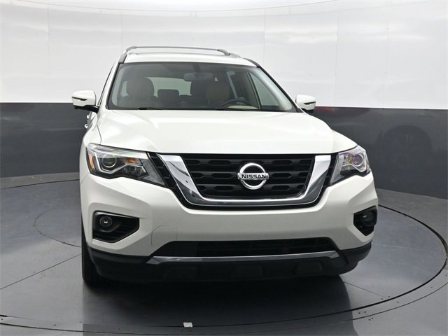 Used 2019 Nissan Pathfinder Platinum image 9