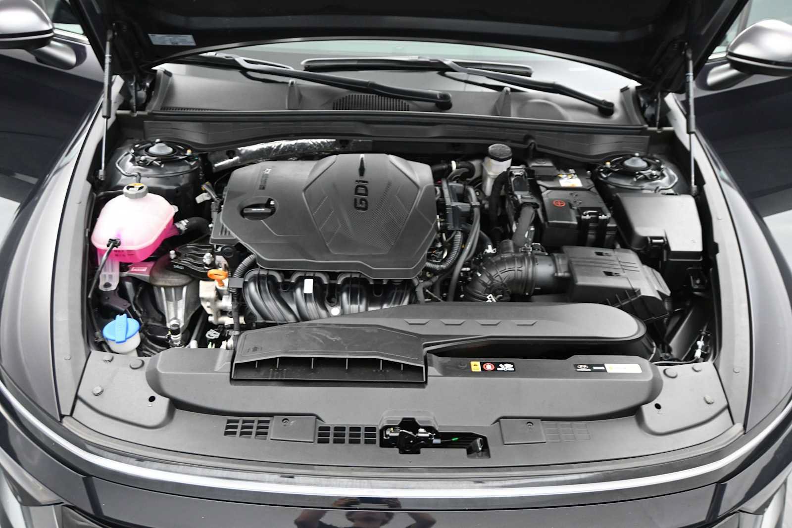 Used 2025 Hyundai Sonata SE FWD image 23