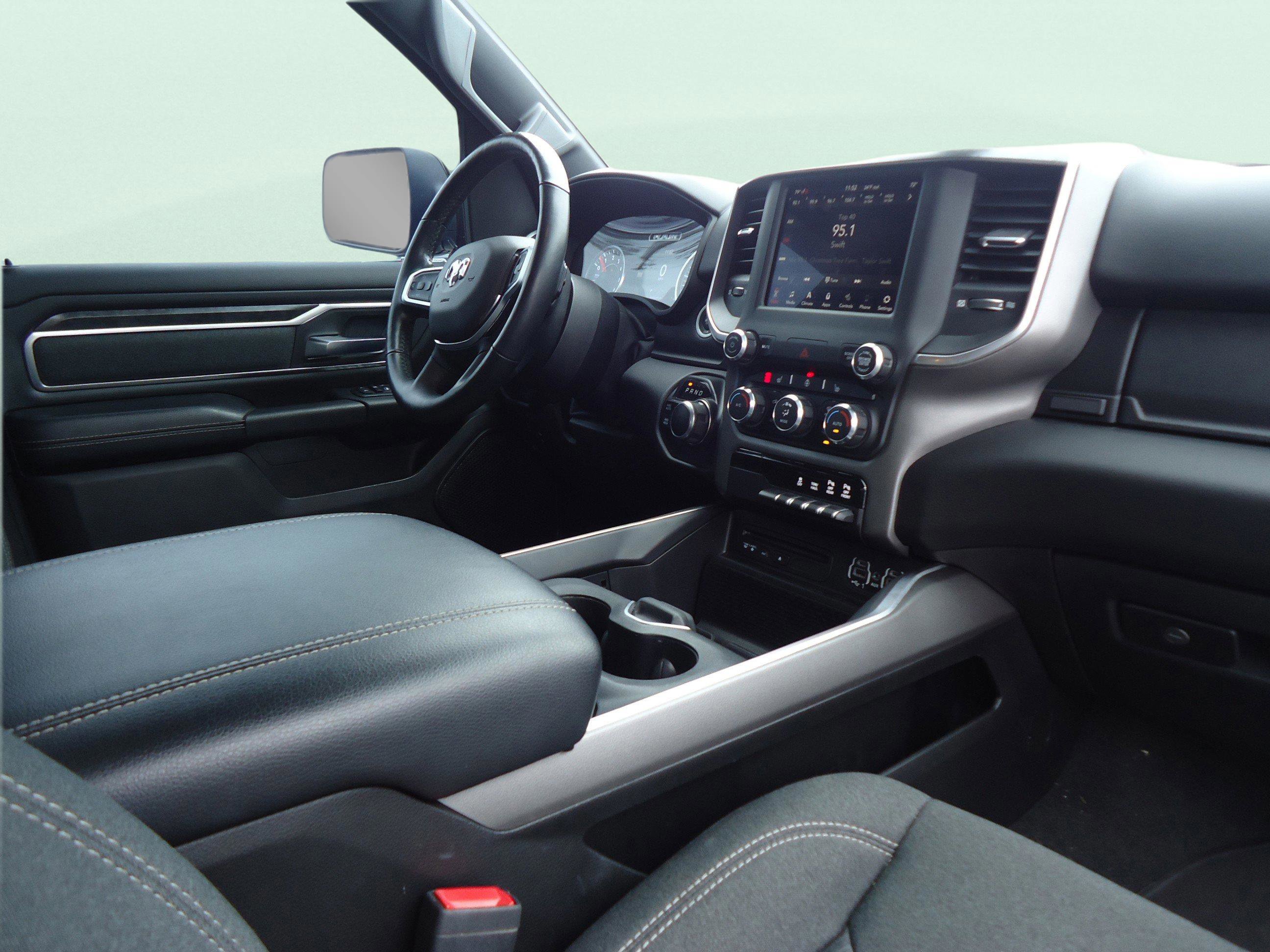 Used 2019 RAM 1500 Big Horn image 28