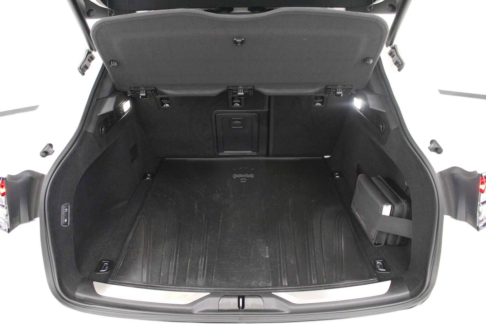 Used 2022 Maserati Levante GT image 12