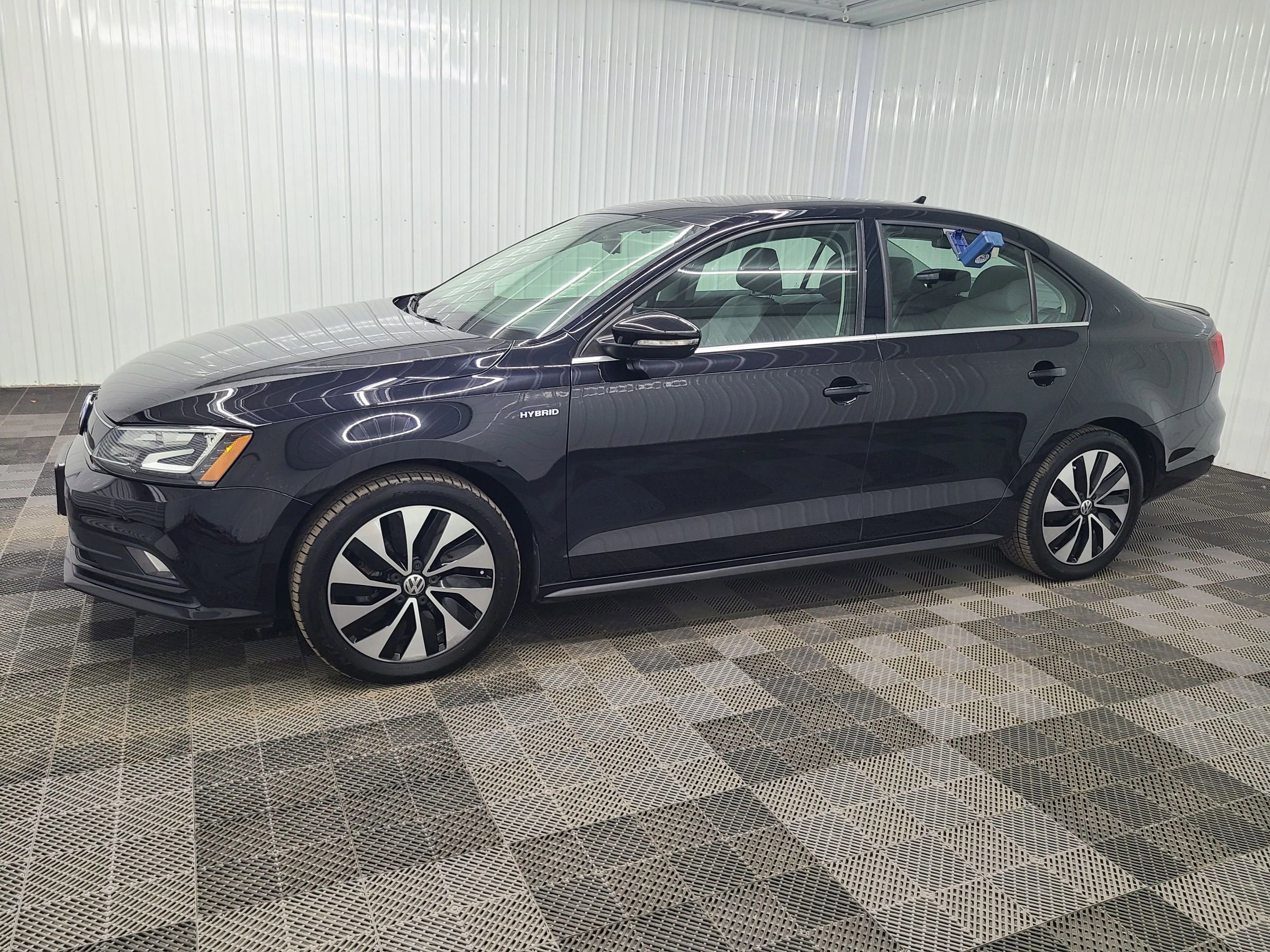 Used 2016 Volkswagen Jetta SEL Premium image 8