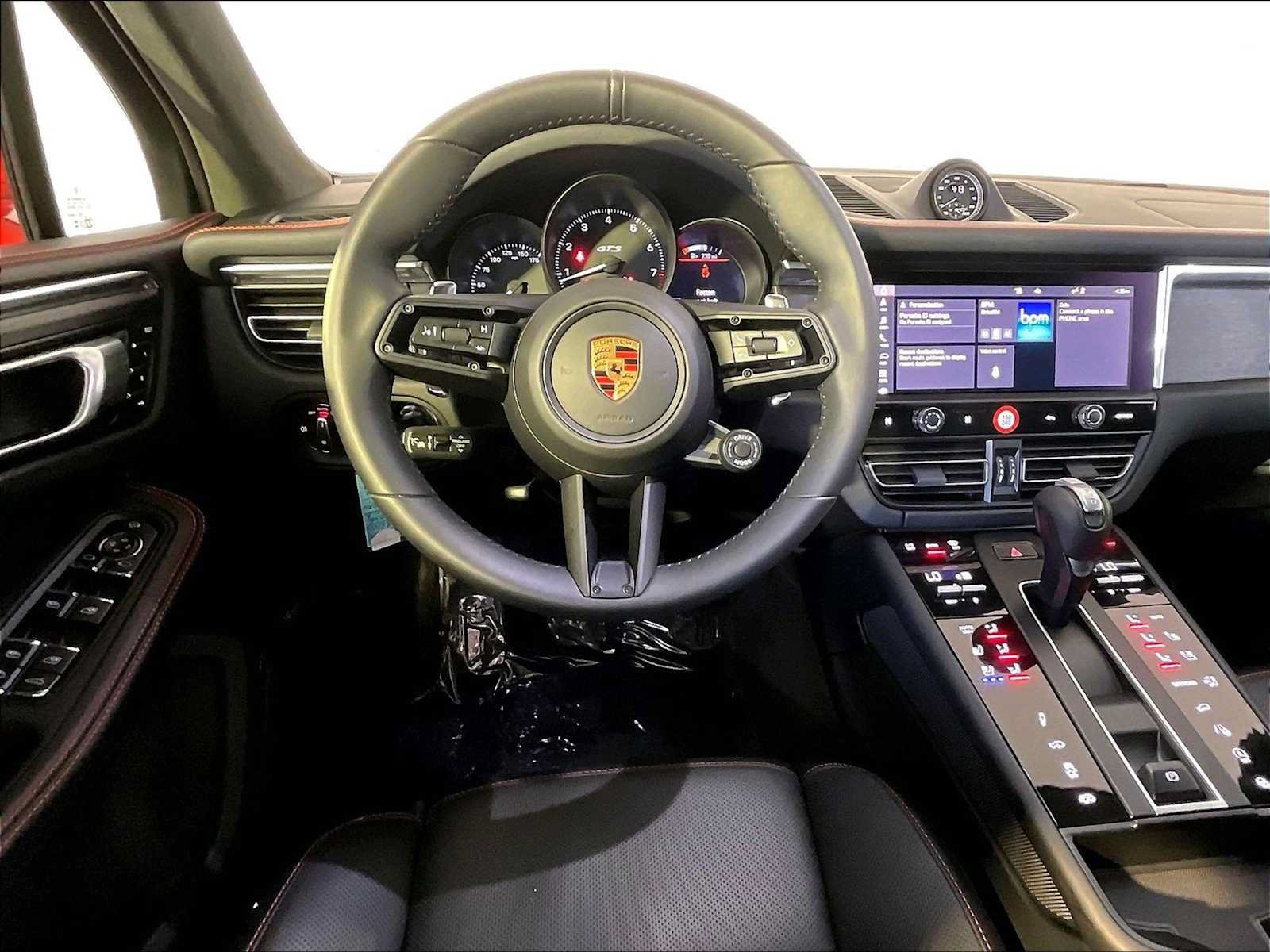Certified 2026 Porsche Macan GTS AWD/4WD image 13