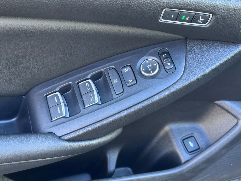 Used 2021 Honda Accord EX-L image 17