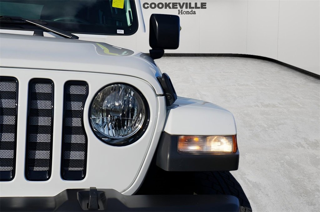 Used 2023 Jeep Wrangler Sahara image 5