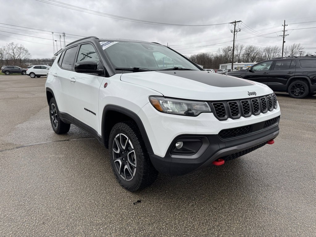 Used 2024 Jeep Compass Trailhawk w/ Sun and Sound Group image 8