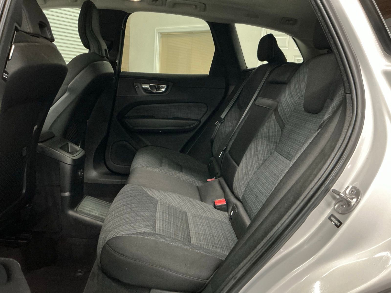 Used 2022 Volvo XC60 T8 Inscription Expression image 19