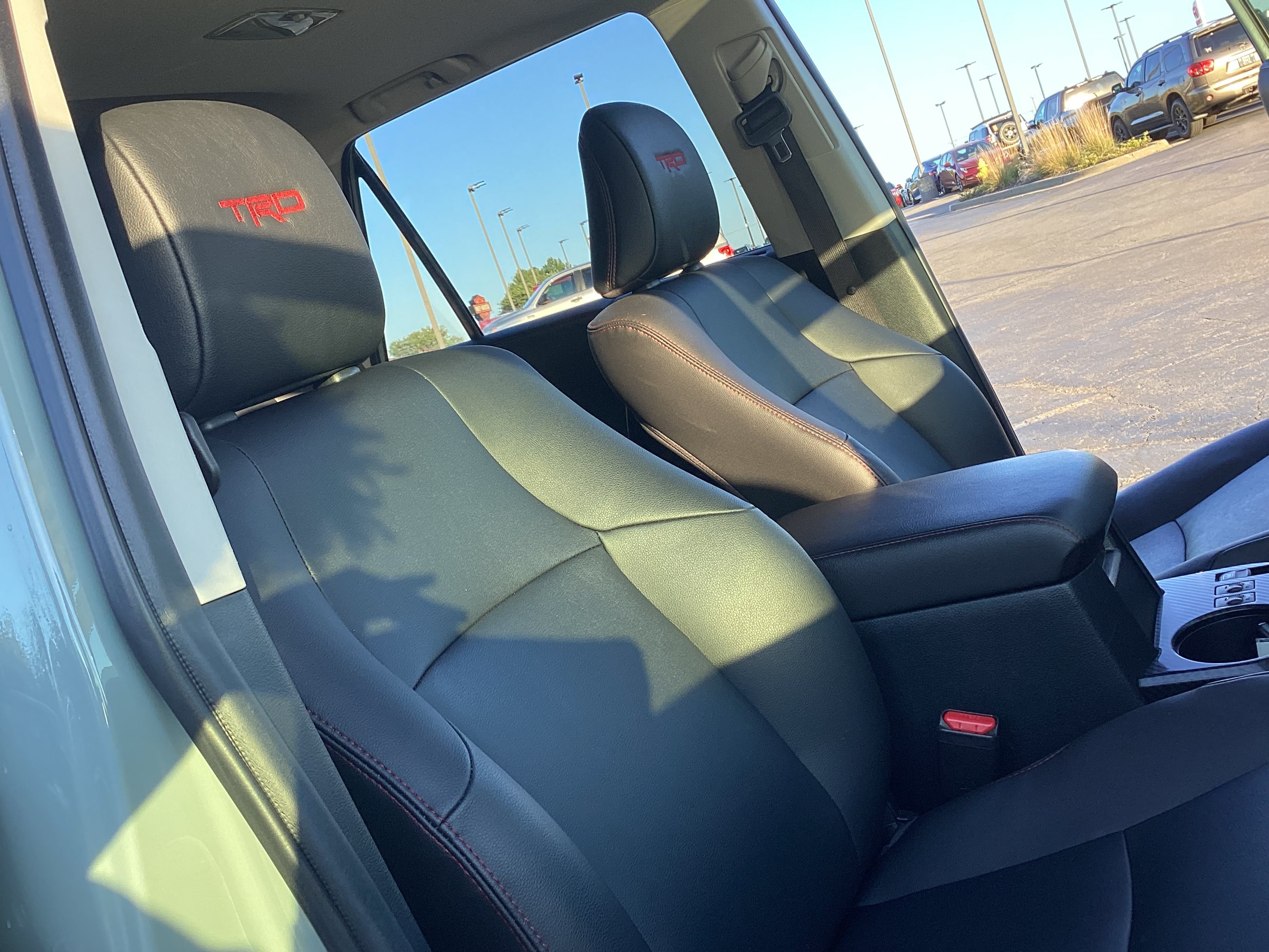 Certified 2023 Toyota 4Runner TRD Off-Road Premium w/ Moonroof Package AWD/4WD image 4