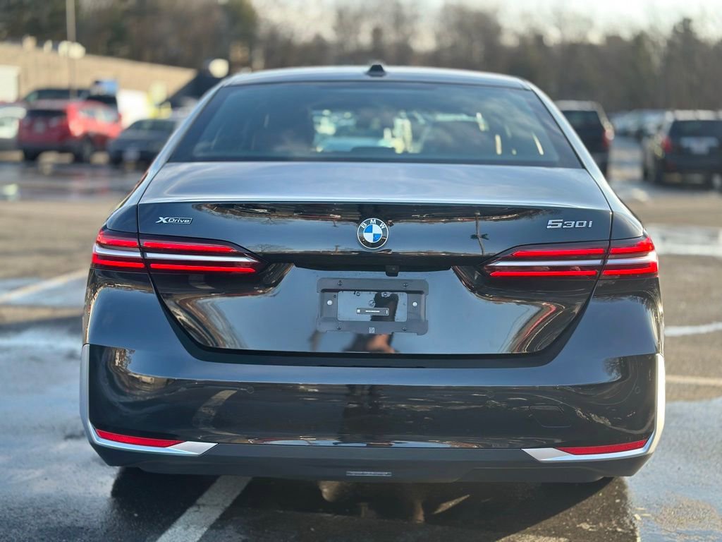 Certified 2024 BMW 530i xDrive w/ Premium Package image 5