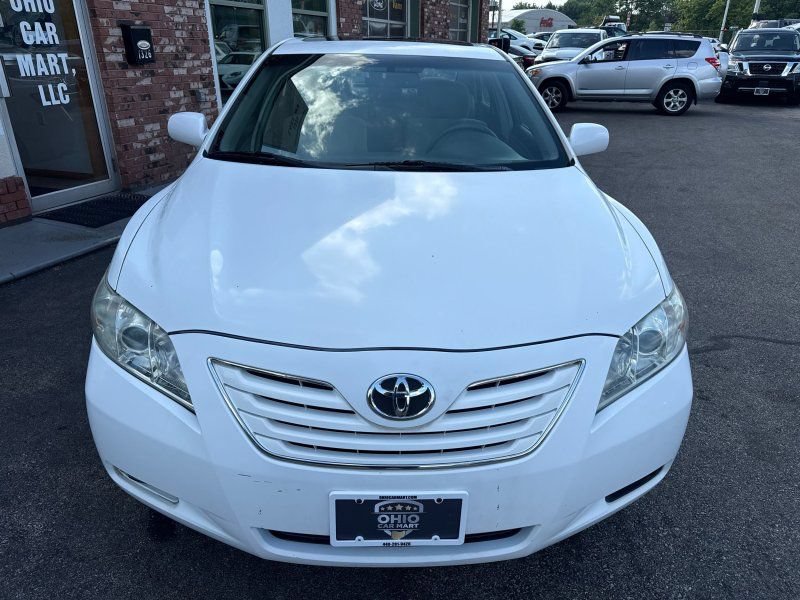 Used 2009 Toyota Camry XLE FWD image 2
