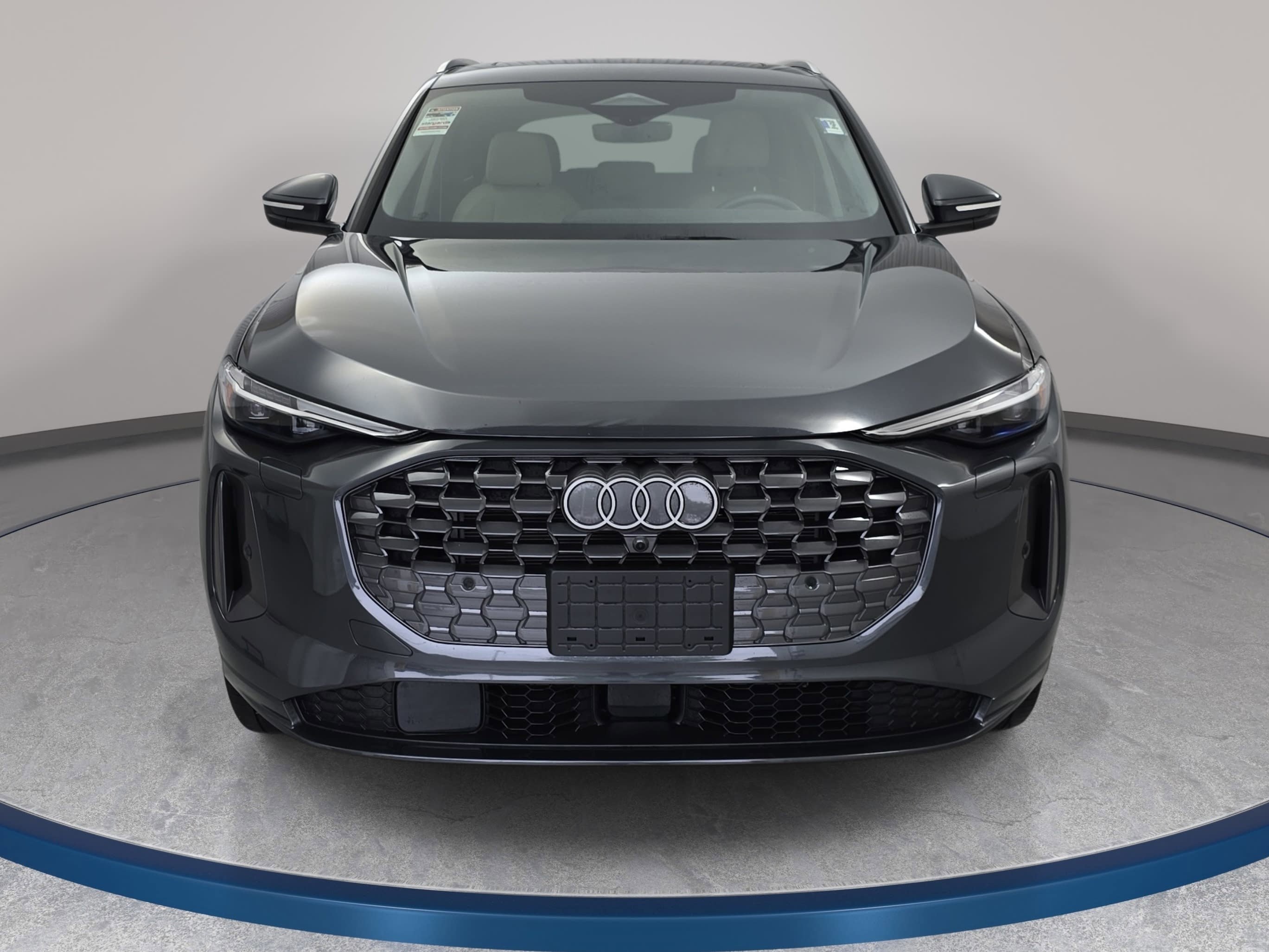 Used 2025 Audi Q5 Premium w/ Premium Plus AWD/4WD image 2