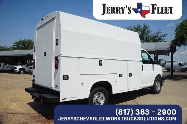 New 2025 Chevrolet Express 3500 w/ Power Convenience Package RWD image 4