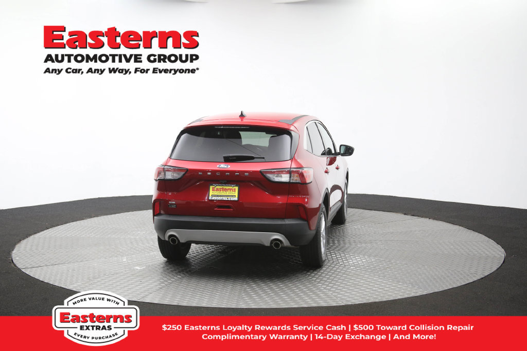 Used 2022 Ford Escape SE w/ Convenience Package FWD image 41