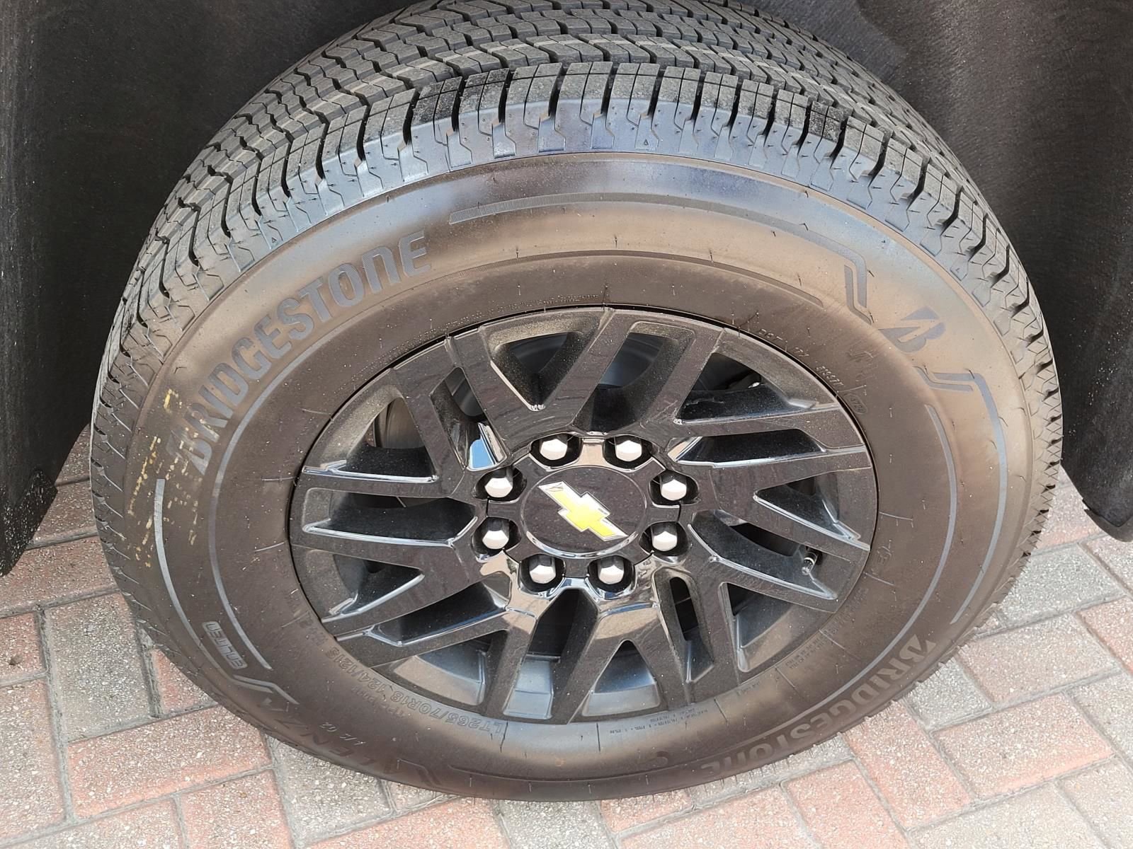 New 2026 Chevrolet Silverado EV LT image 5