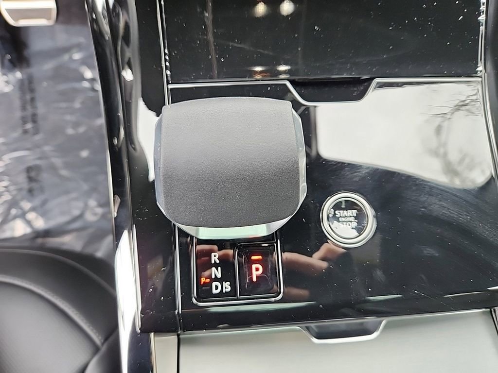 New 2025 Land Rover Range Rover Sport Dynamic SE image 16