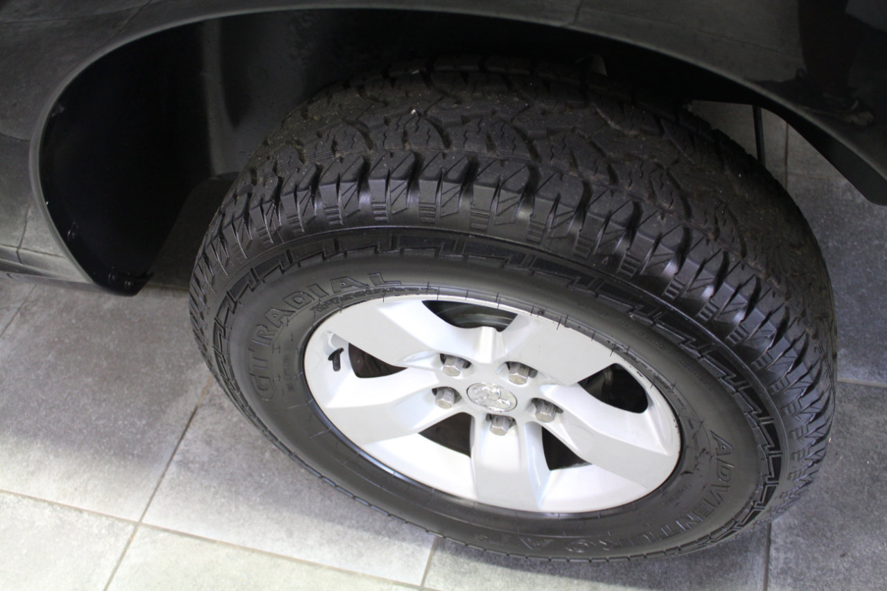 Used 2017 RAM 1500 Express image 27