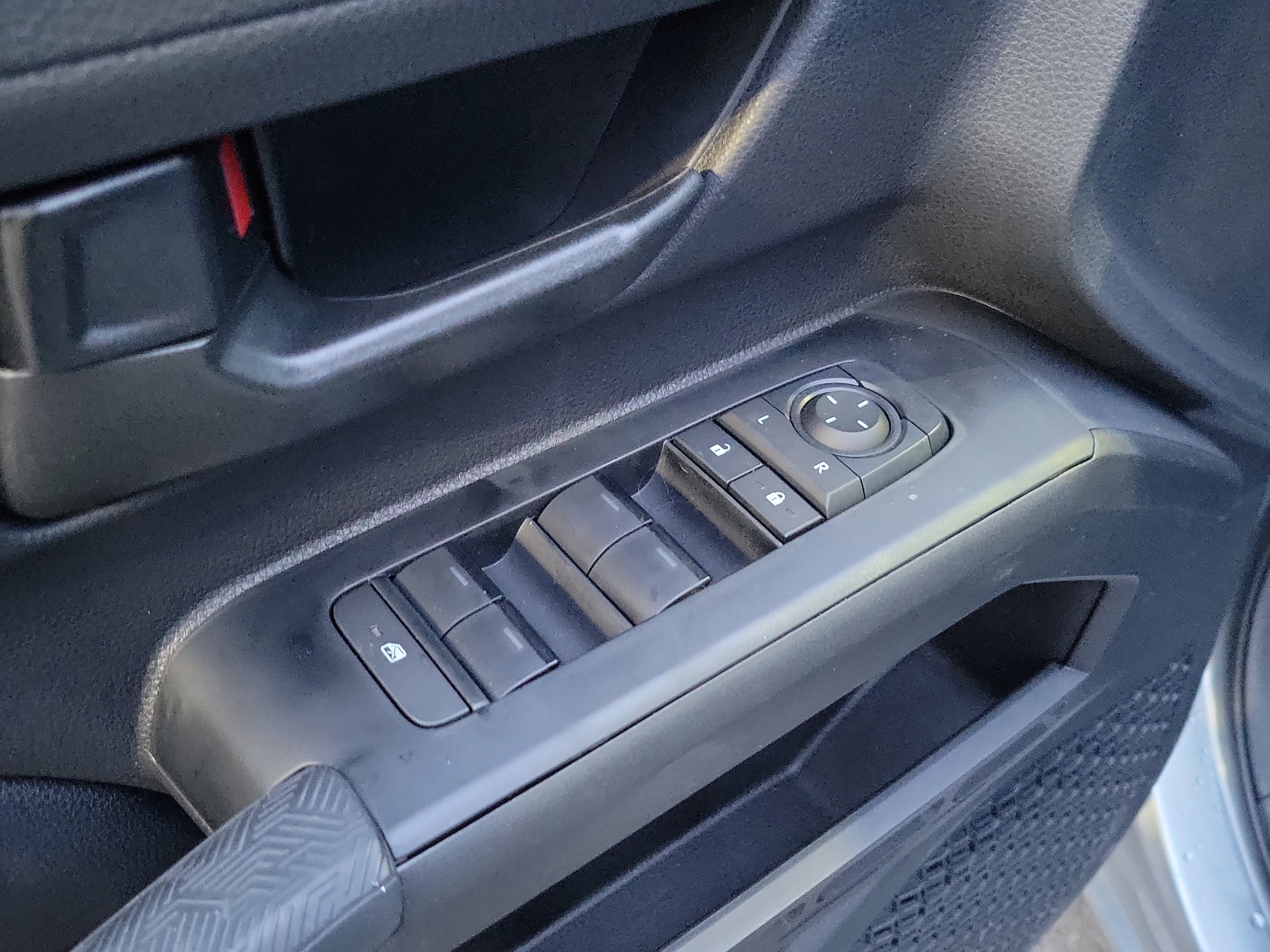 New 2026 Toyota Tacoma SR5 AWD/4WD image 18