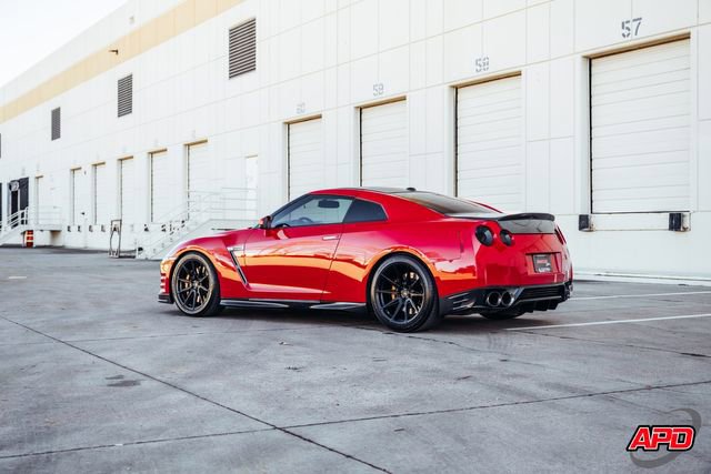 Used 2014 Nissan GT-R Premium image 21