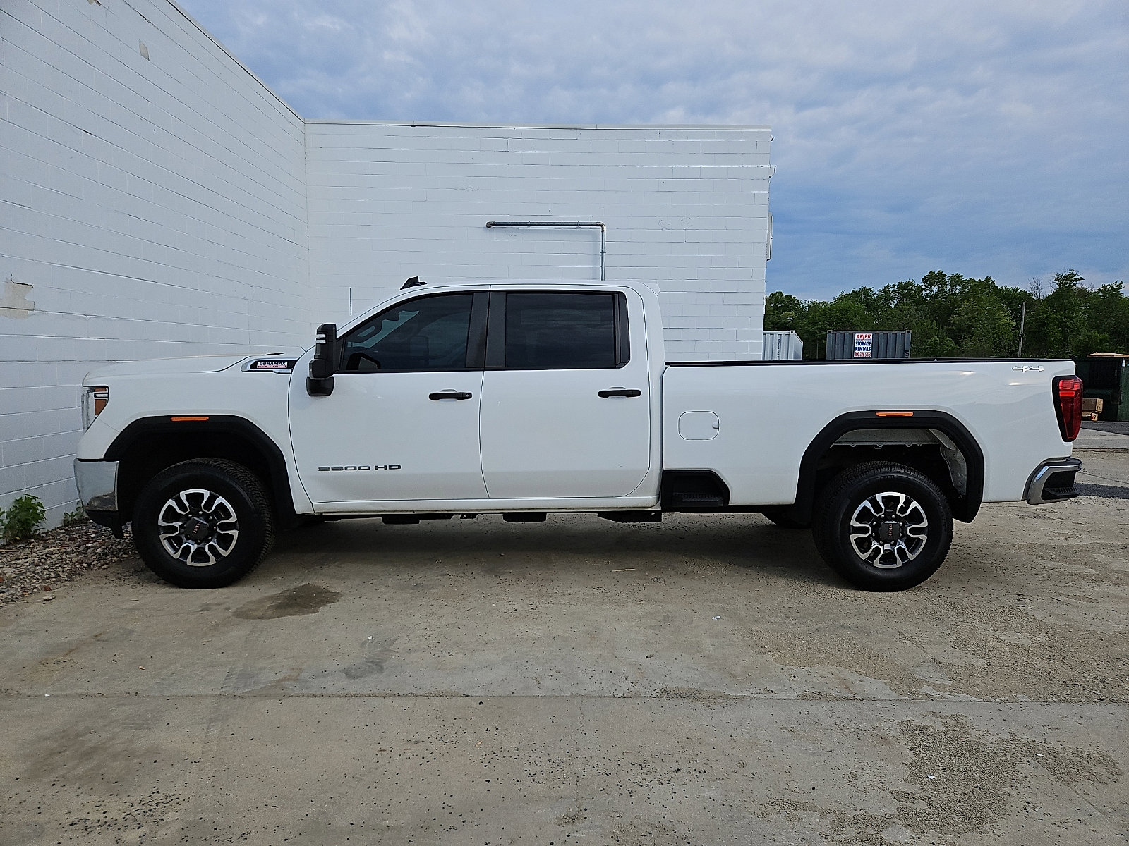 Used 2021 GMC Sierra 3500 4x4 Crew Cab w/ Convenience Package image 5