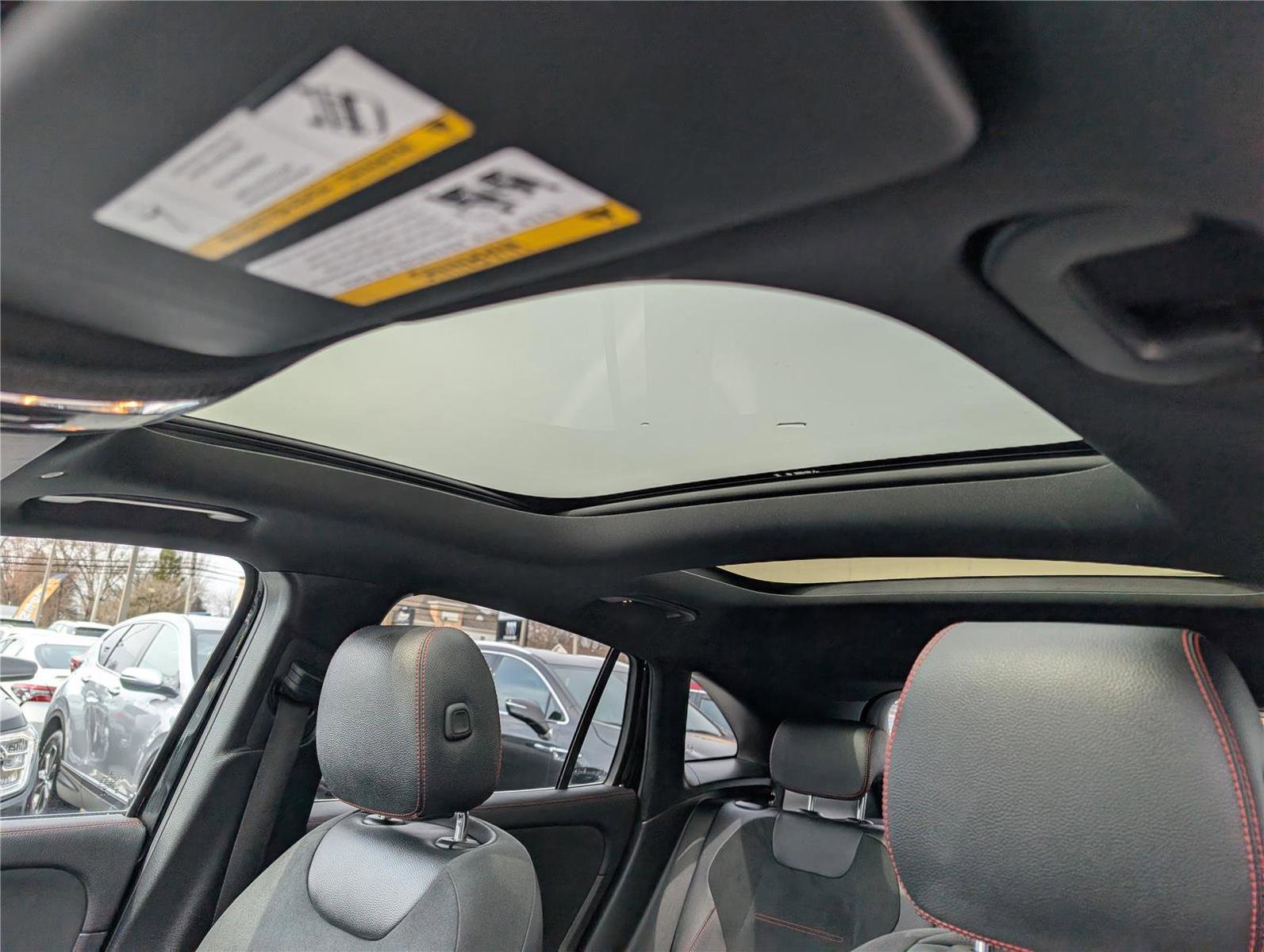 Used 2023 Mercedes-Benz GLA 250 4MATIC w/ AMG Line Exterior image 29