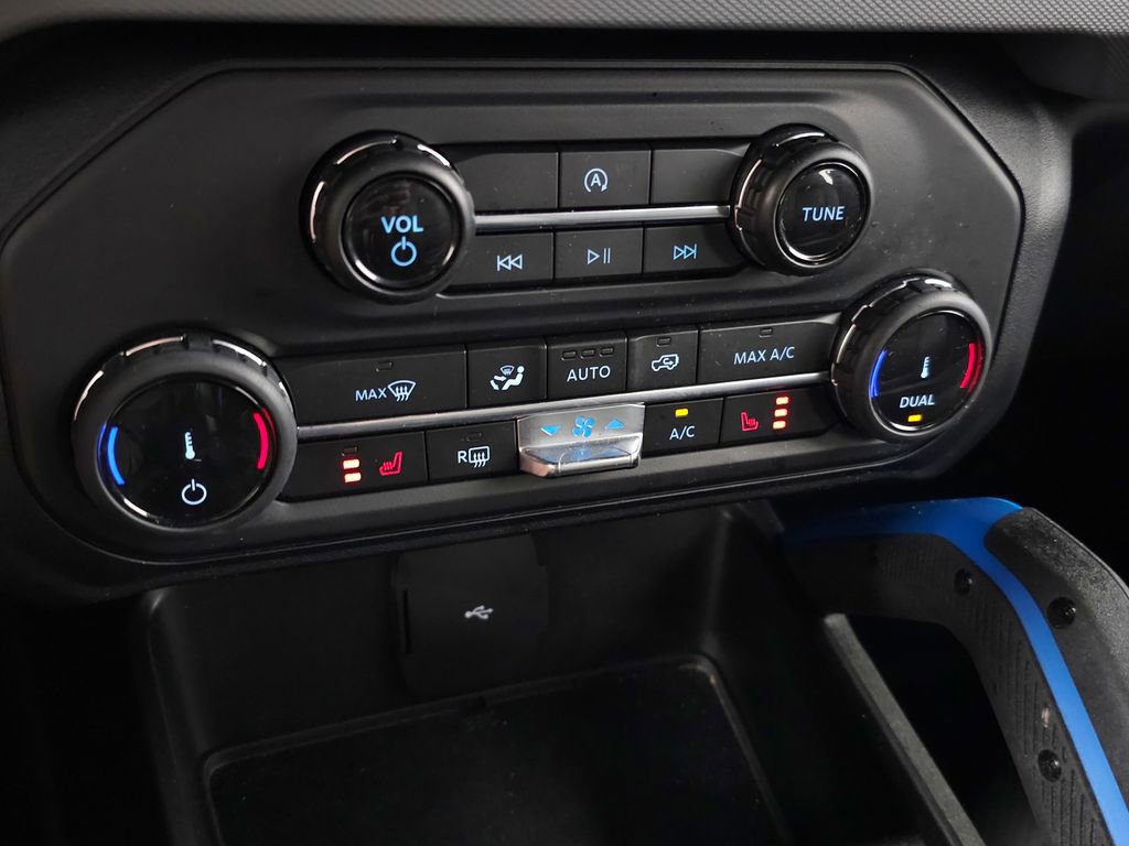Used 2022 Ford Bronco Black Diamond AWD/4WD image 27