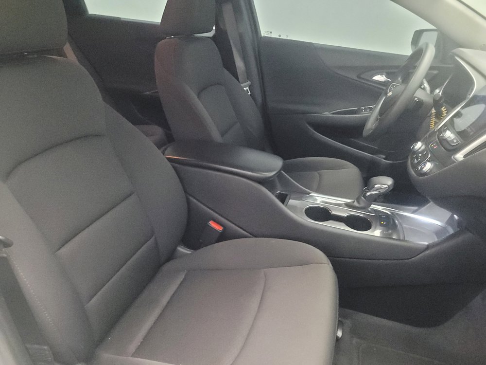 Used 2022 Chevrolet Malibu LS w/ Driver Confidence Package II FWD image 21